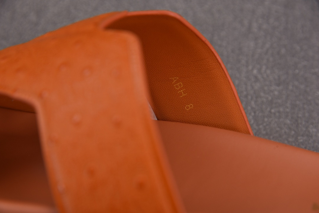 LOU1_TON SLIPPERS