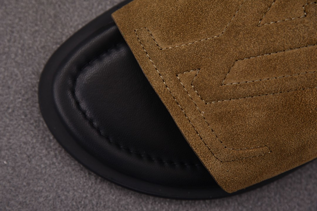 LOU1_TON SLIPPERS