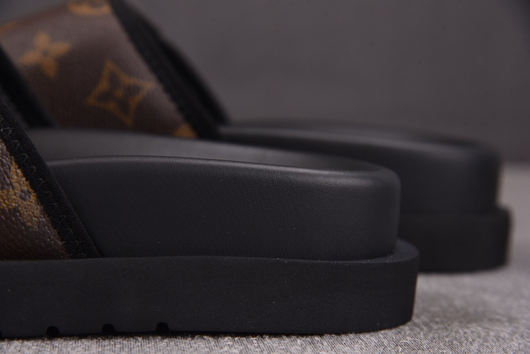 LOU1_TON SLIPPERS