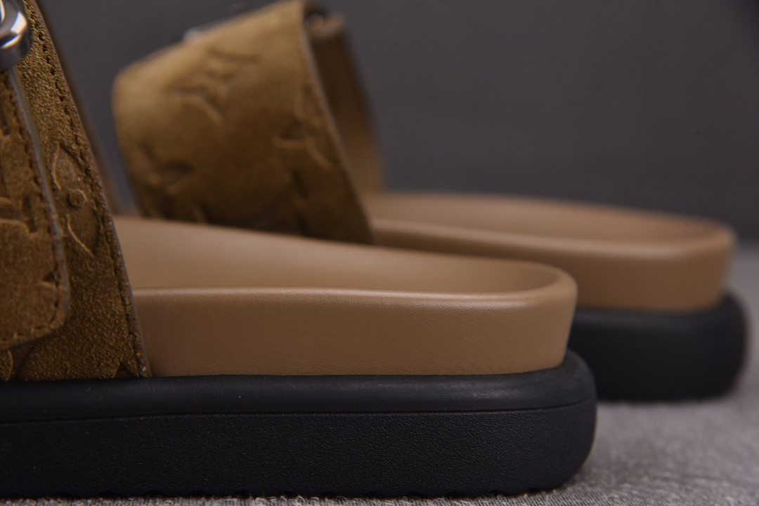 LOU1_TON SLIPPERS