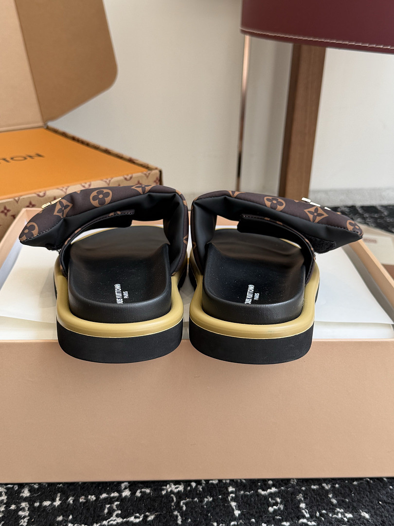 LOU1_TON SLIPPERS