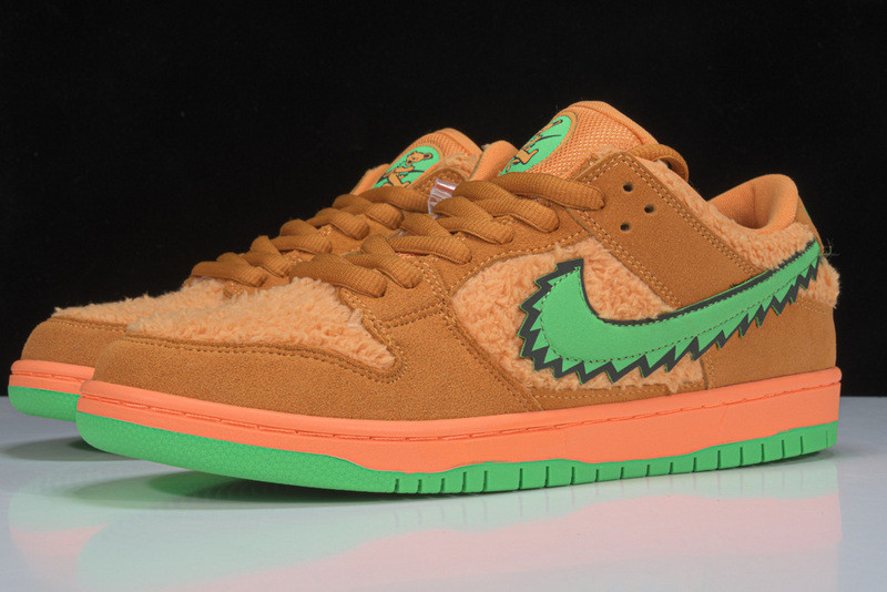 Grateful Dead x Nike SB Dunk Low “orange Bear” CJ5378 800