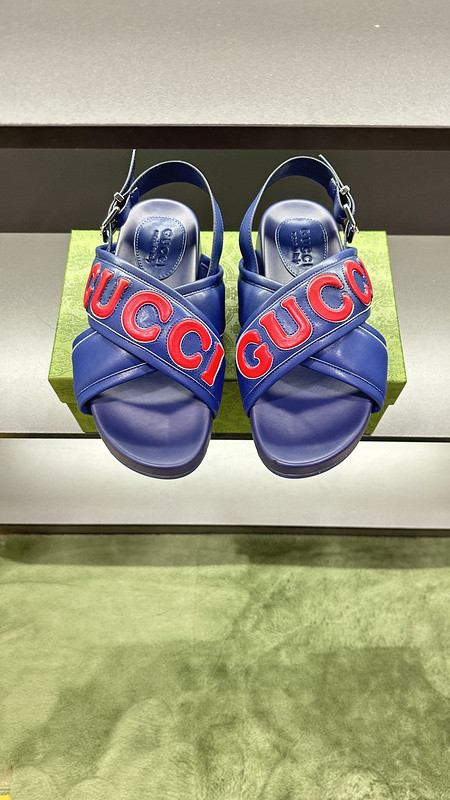 GUC LEATHER SLIDE