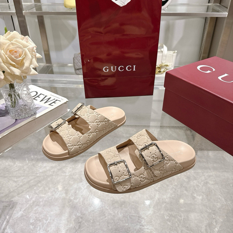 GUC LEATHER SLIDE