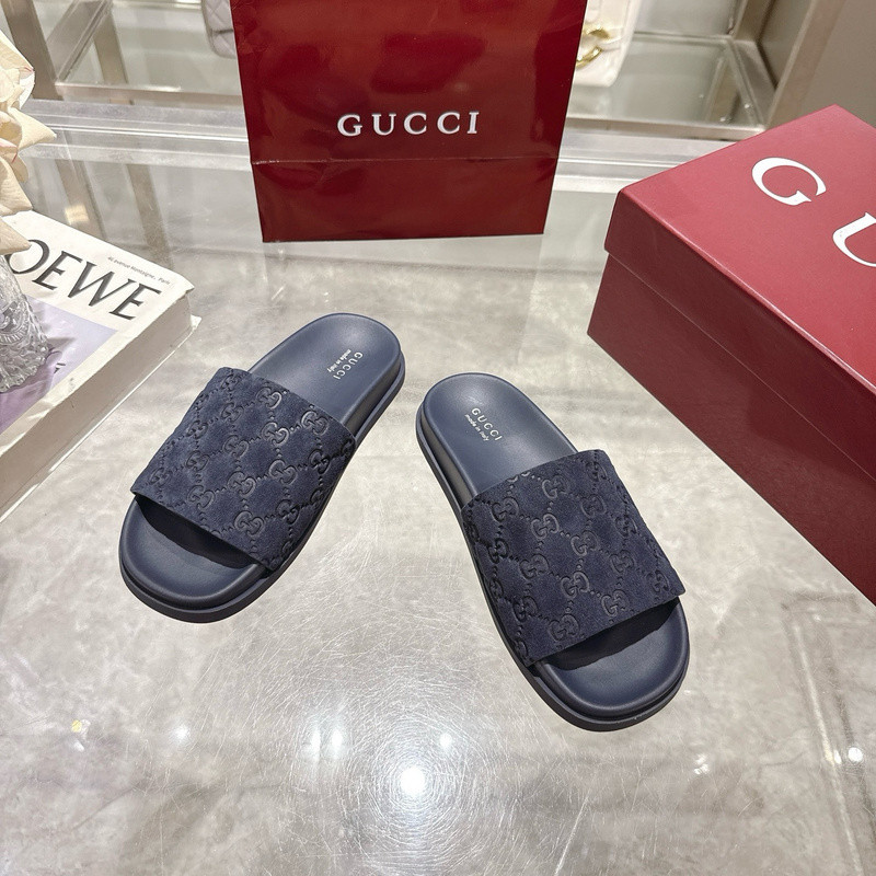 GUC LEATHER SLIDE
