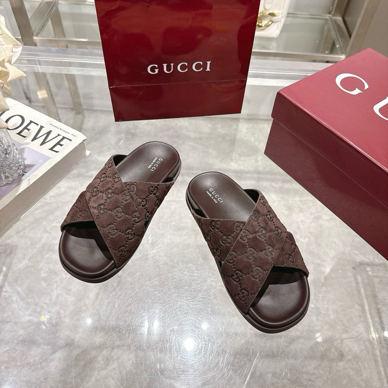 GUC LEATHER SLIDE