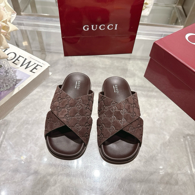 GUC LEATHER SLIDE