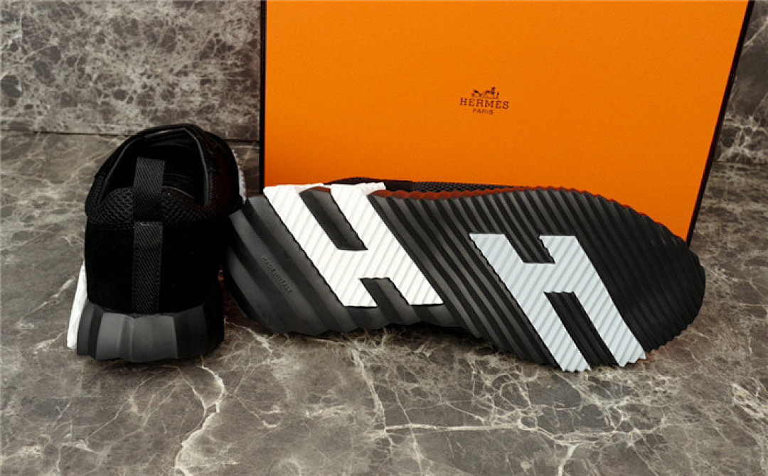 H*ER*MES SNEAKER
