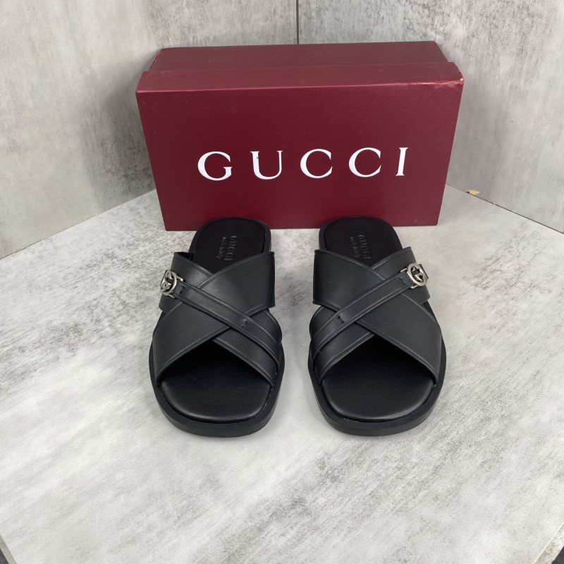 GUC LEATHER SLIDE