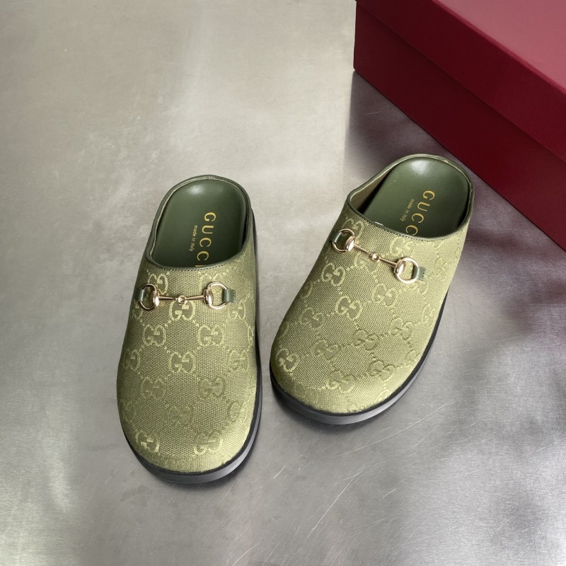 GUC LEATHER SLIDE