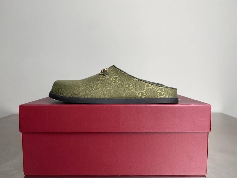 GUC LEATHER SLIDE