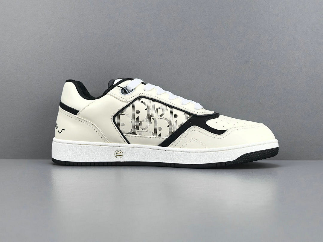 D10r SNEAKERS