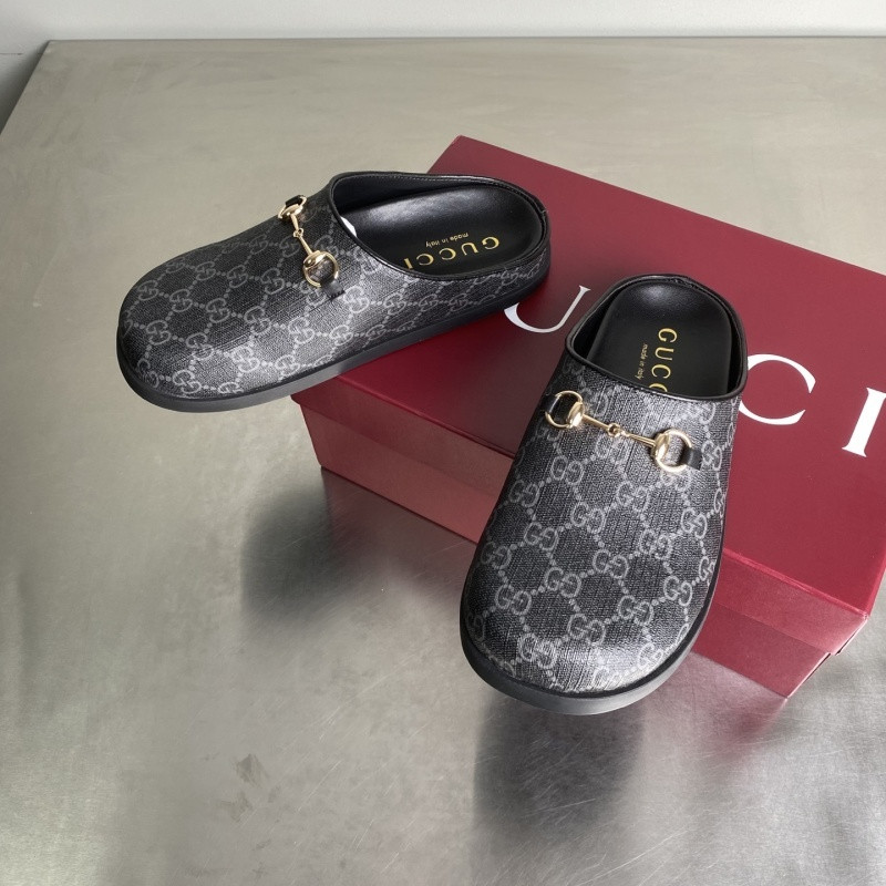 GUC LEATHER SLIDE