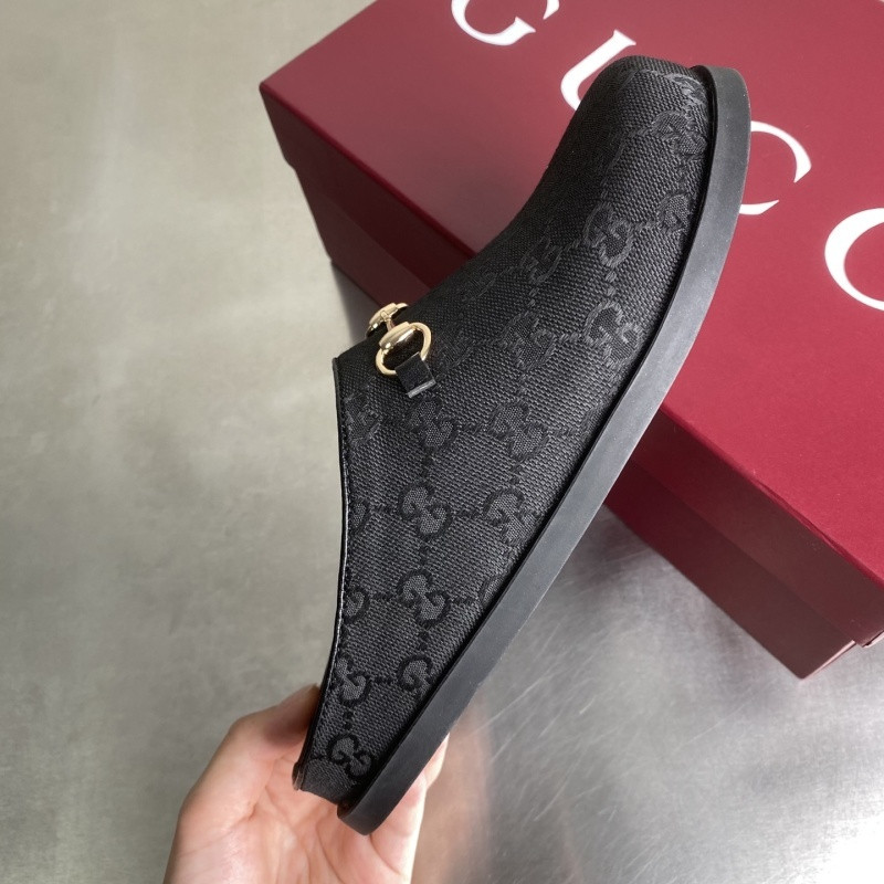 GUC LEATHER SLIDE