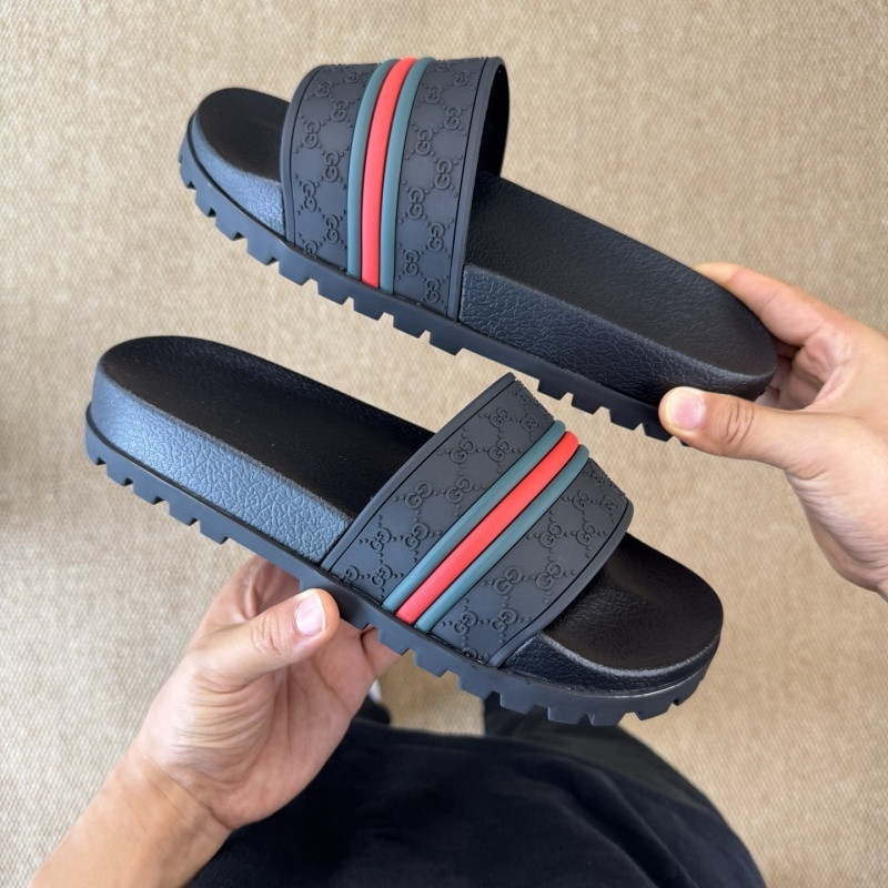 GUC LEATHER SLIDE