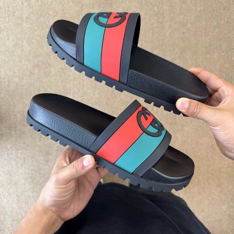 GUC LEATHER SLIDE