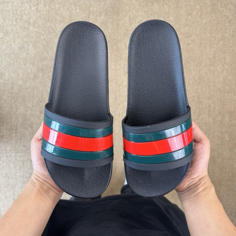 GUC LEATHER SLIDE