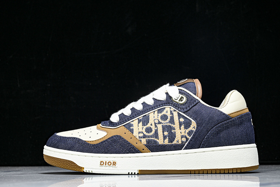 D10r SNEAKERS