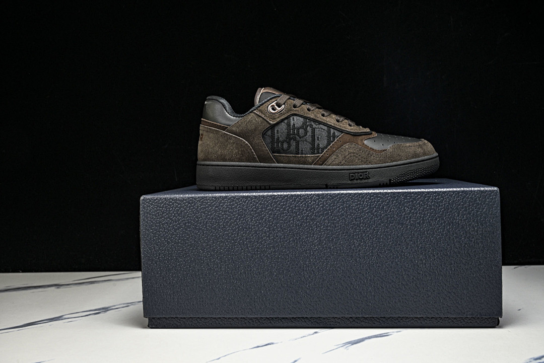 D10r SNEAKERS