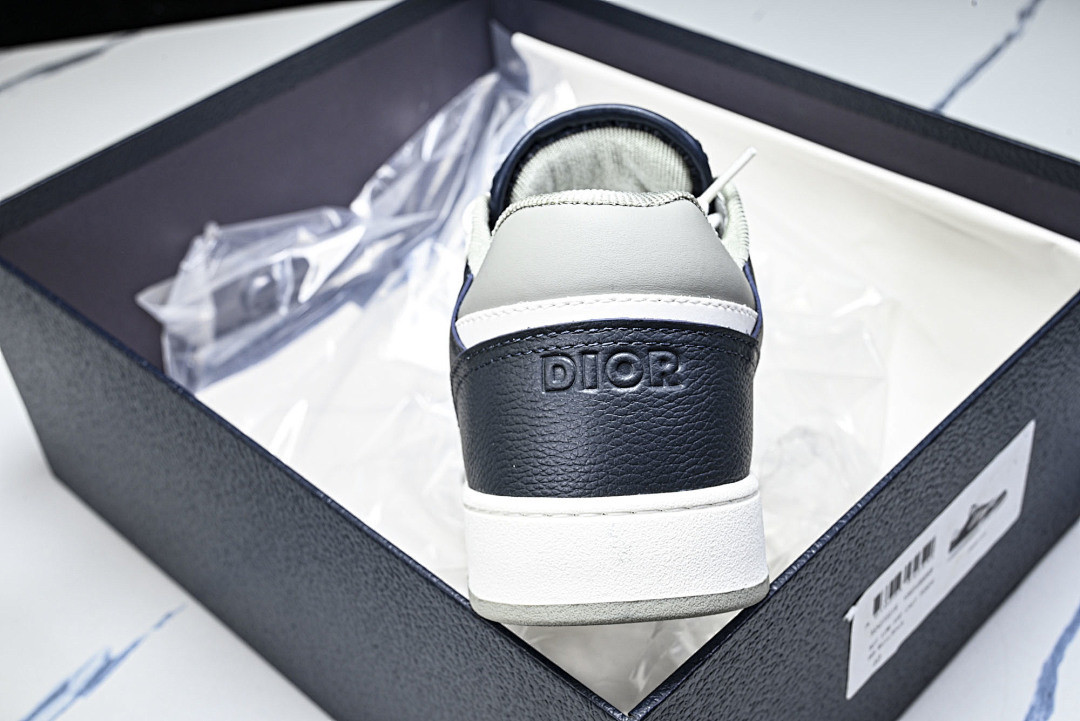 D10r SNEAKERS