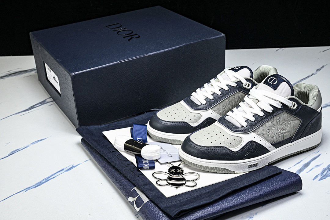 D10r SNEAKERS