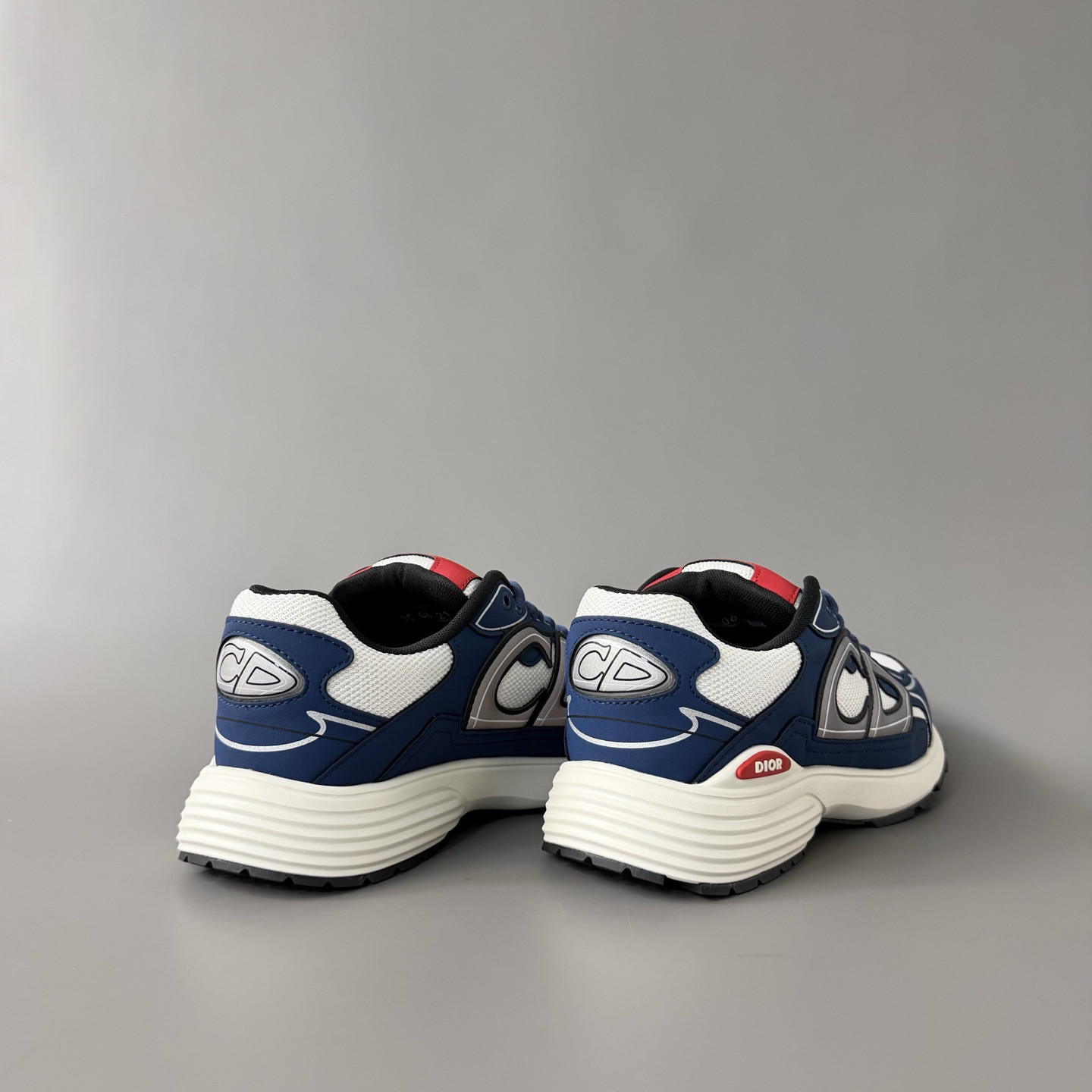 DR B30 SNEAKER