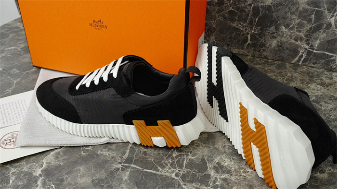 H*ER*MES SNEAKER