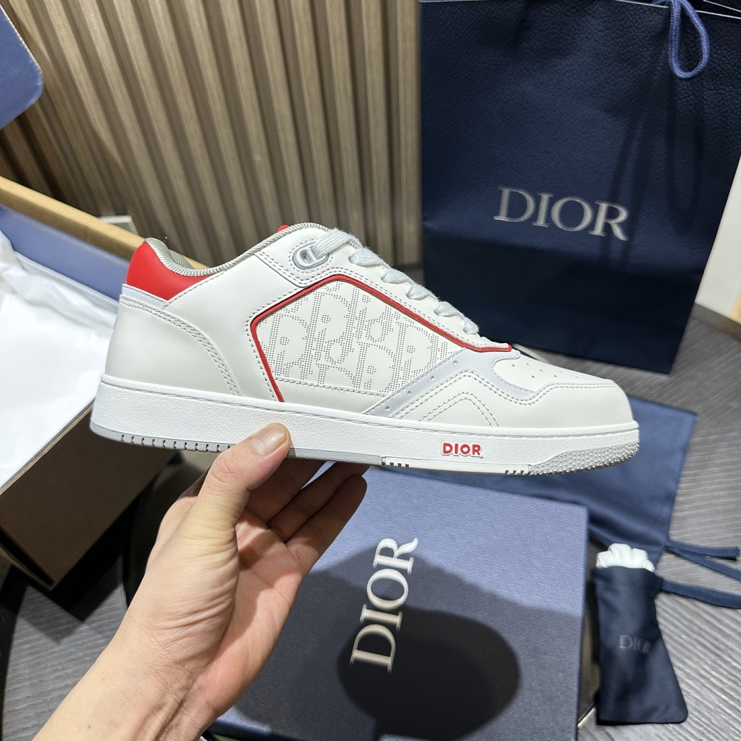 D10r SNEAKERS