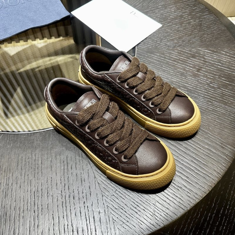 DR B33 SNEAKER