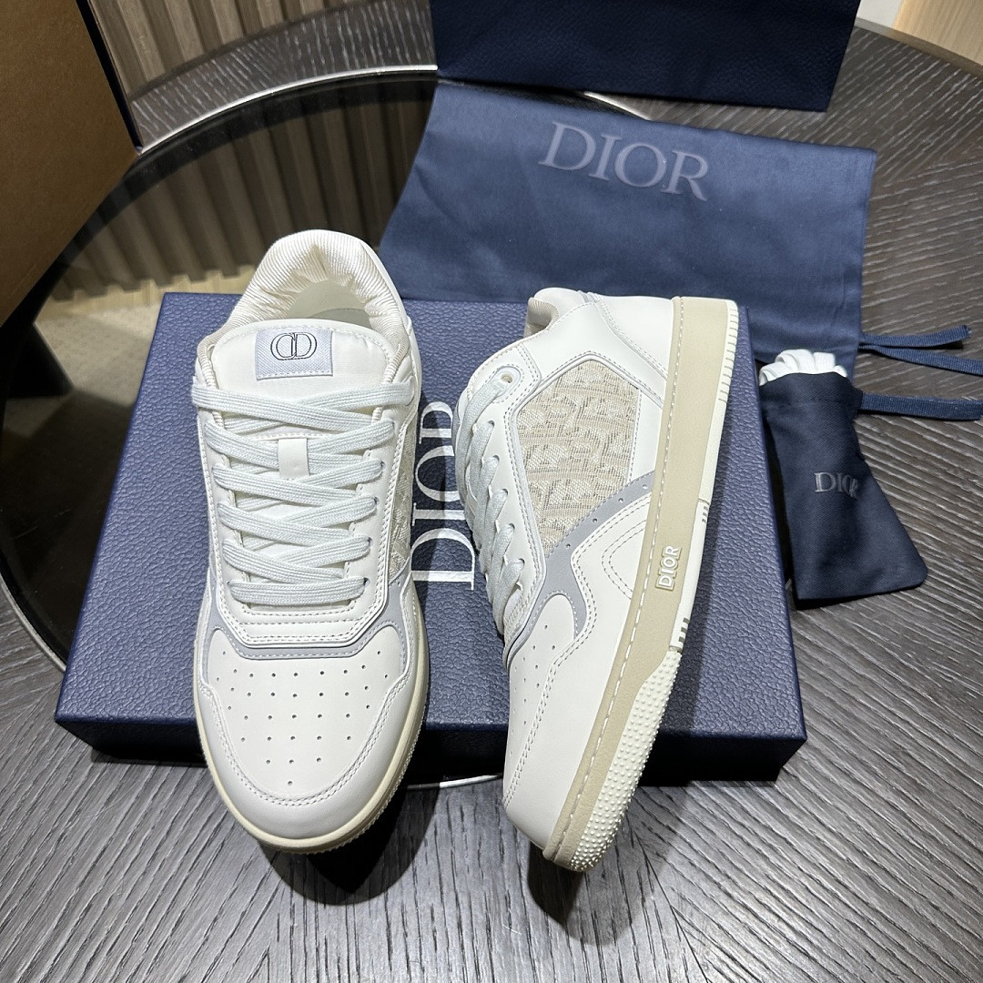 D10r SNEAKERS