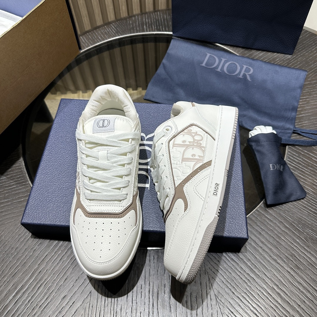 D10r SNEAKERS