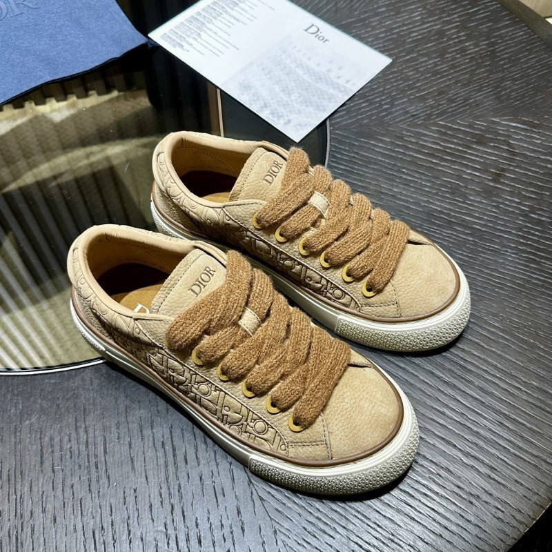 DR B33 SNEAKER
