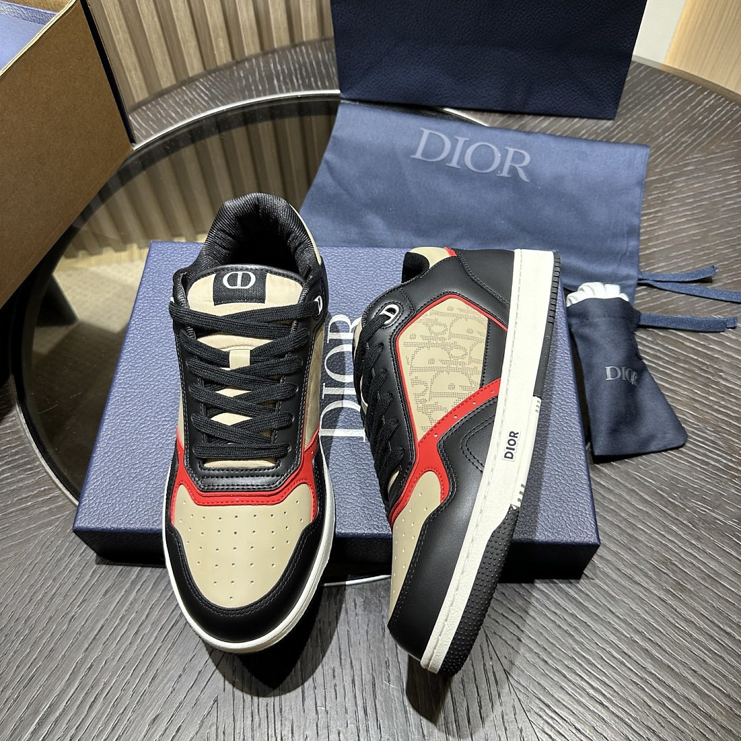 D10r SNEAKERS
