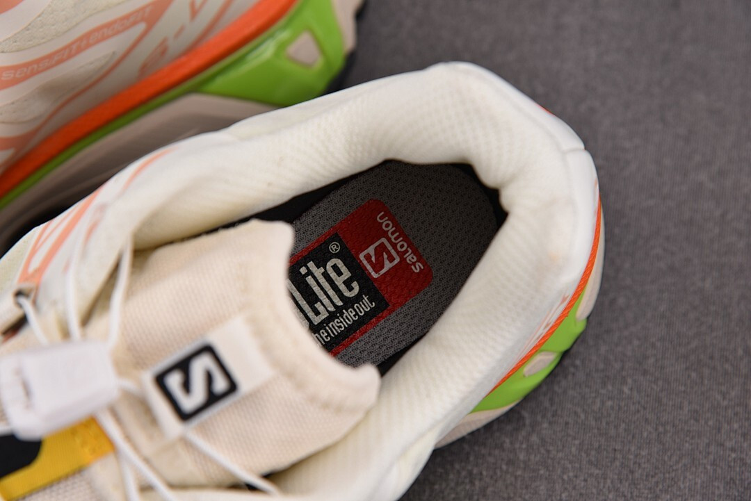 SALOMON Xt-6 