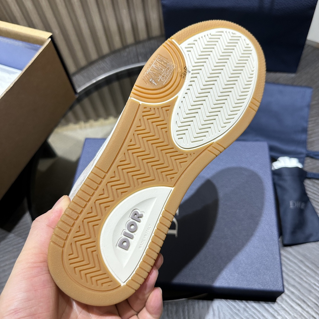D10r SNEAKERS