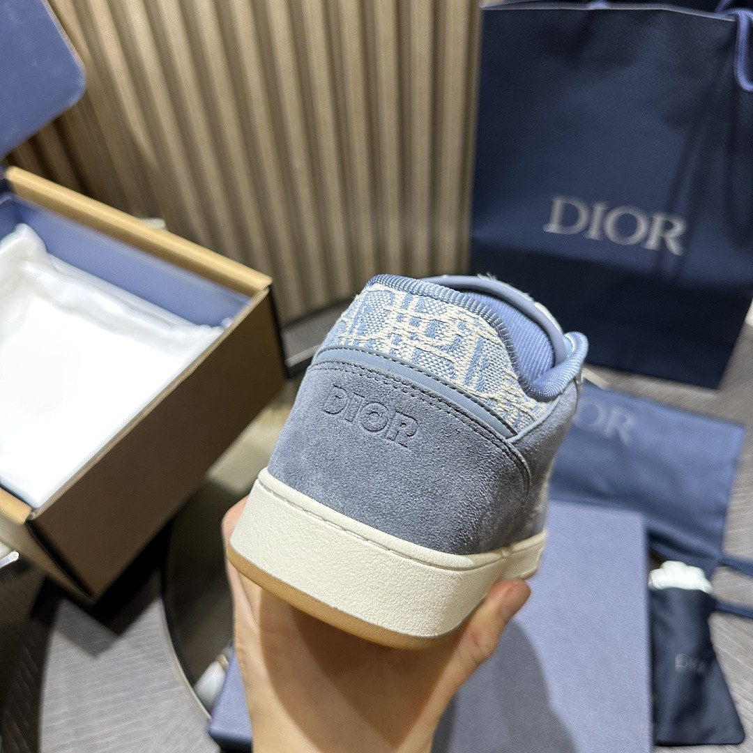 D10r SNEAKERS