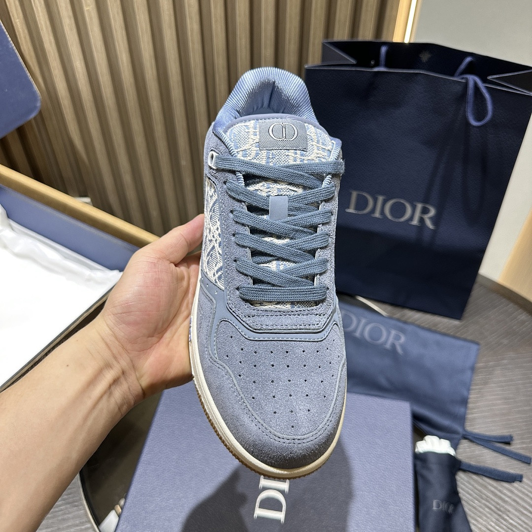 D10r SNEAKERS