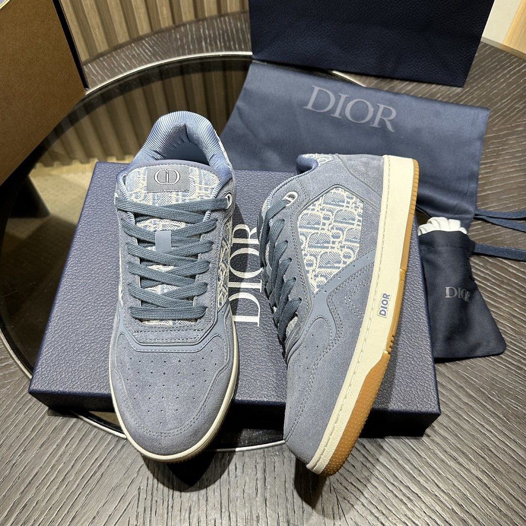 D10r SNEAKERS