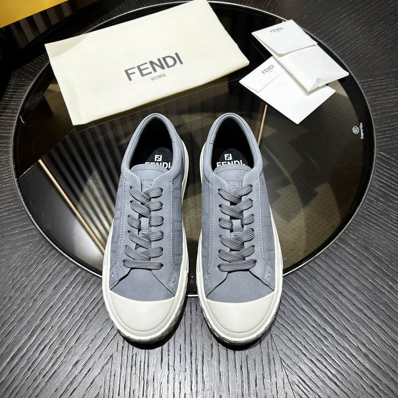 FENDI SNEAKERS