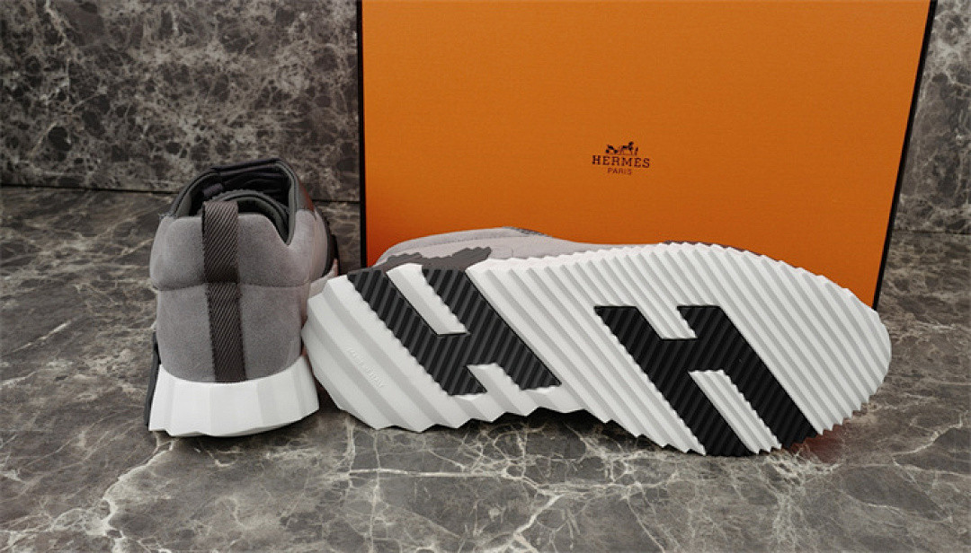 H*ER*MES SNEAKER