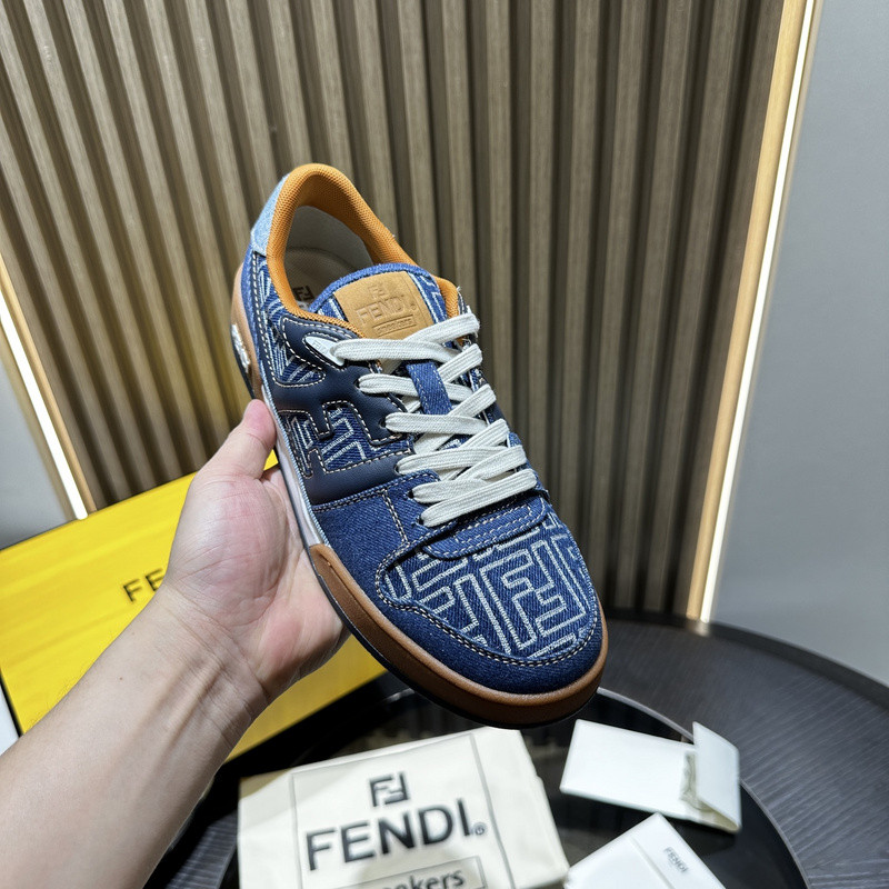 FENDI SNEAKERS
