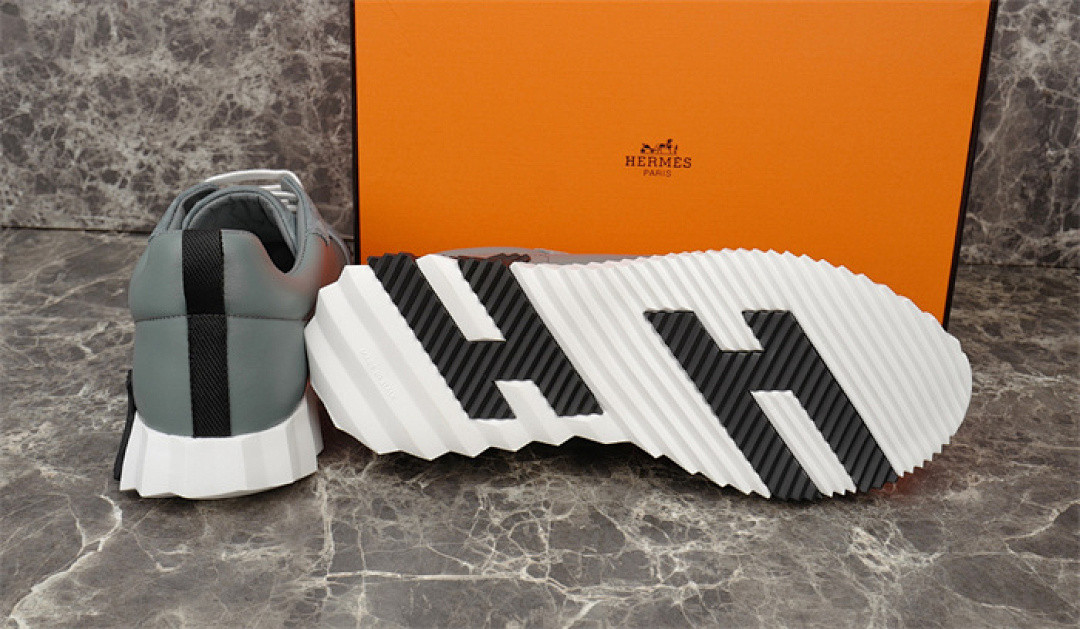H*ER*MES SNEAKER