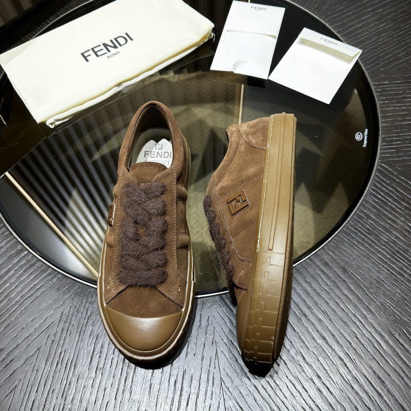 F**di SNEAKERS