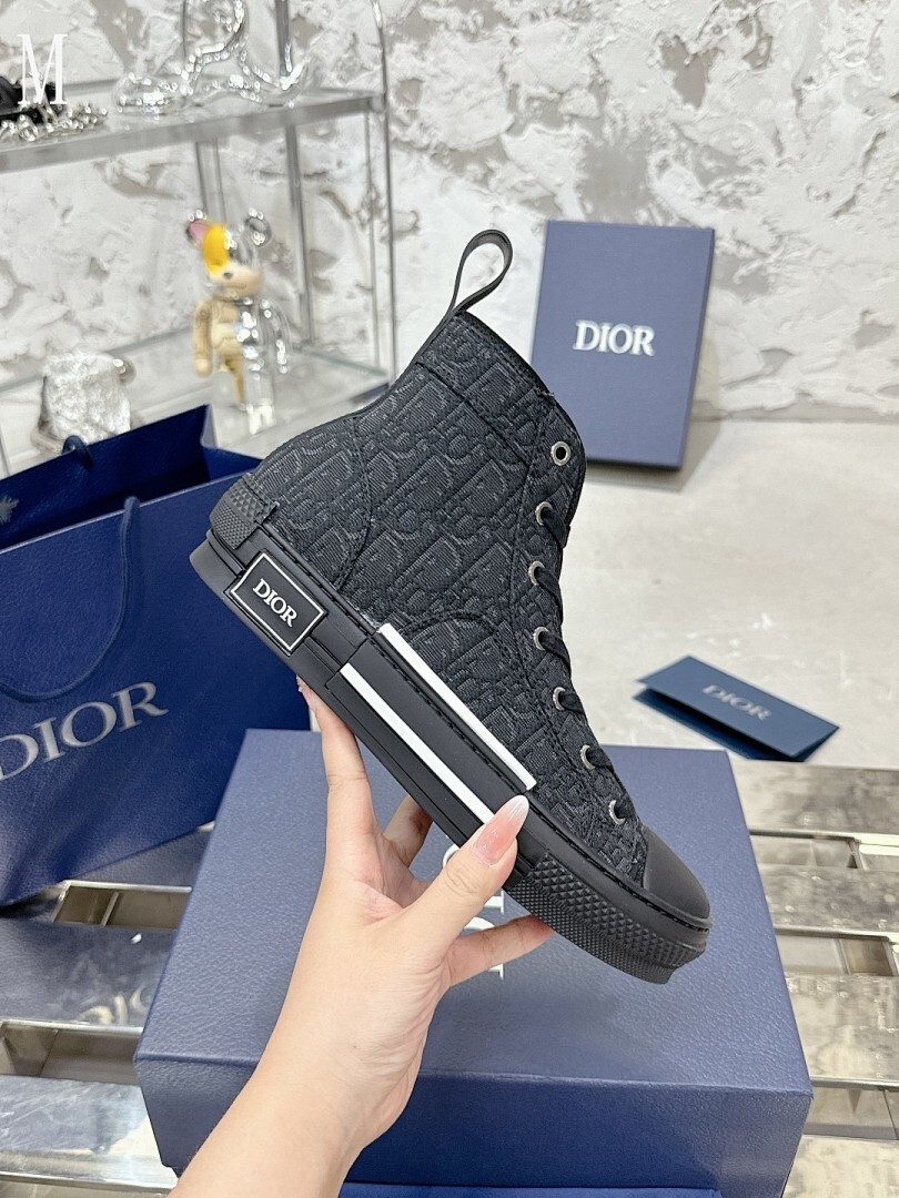 D B23 HIGH-TOP SNEAKERS