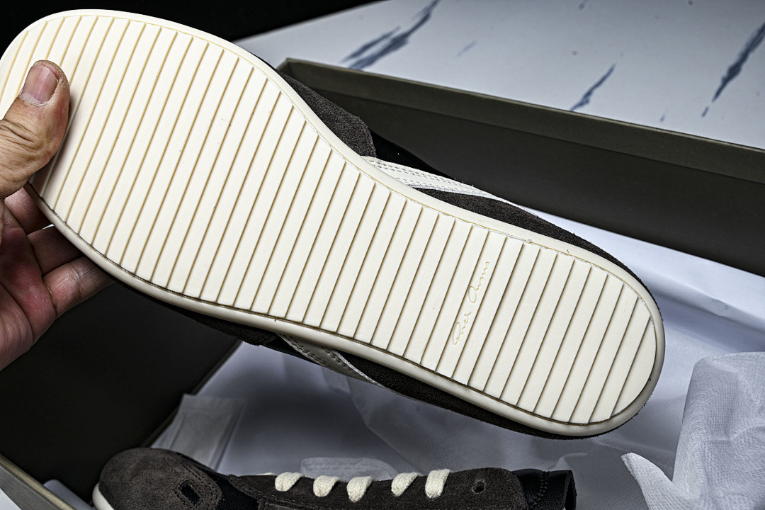 RICK 0WENS SNEAKERS