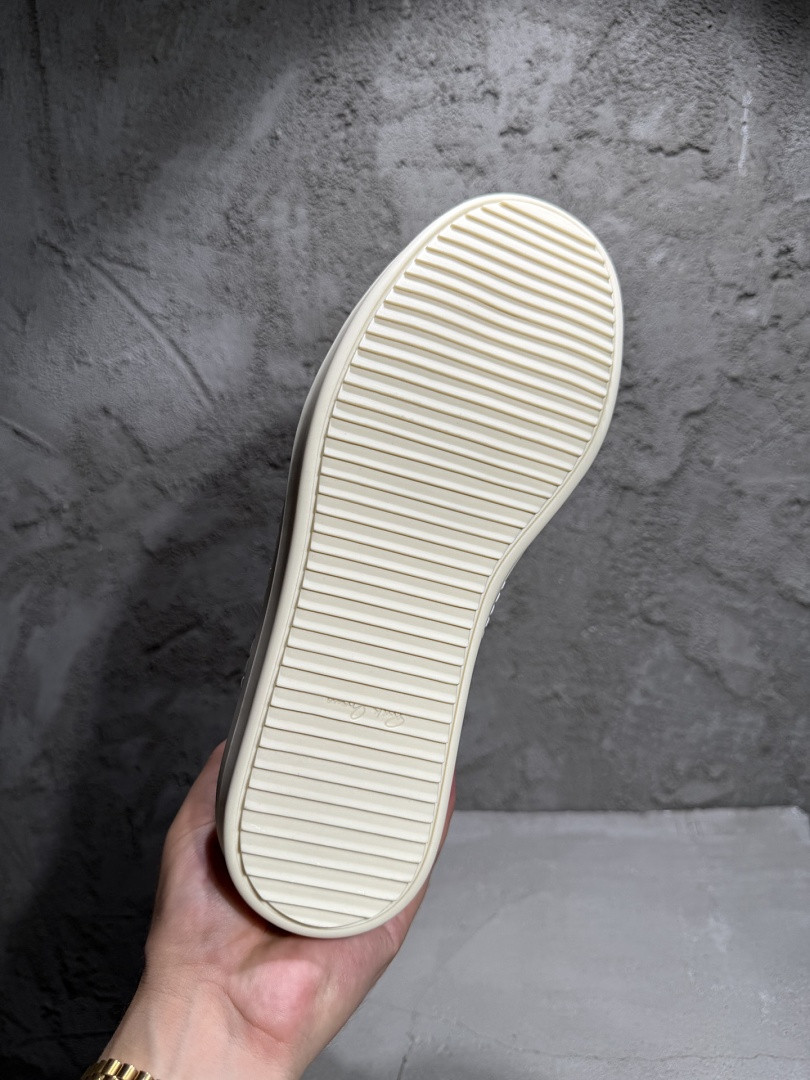 RICK 0WENS SNEAKERS