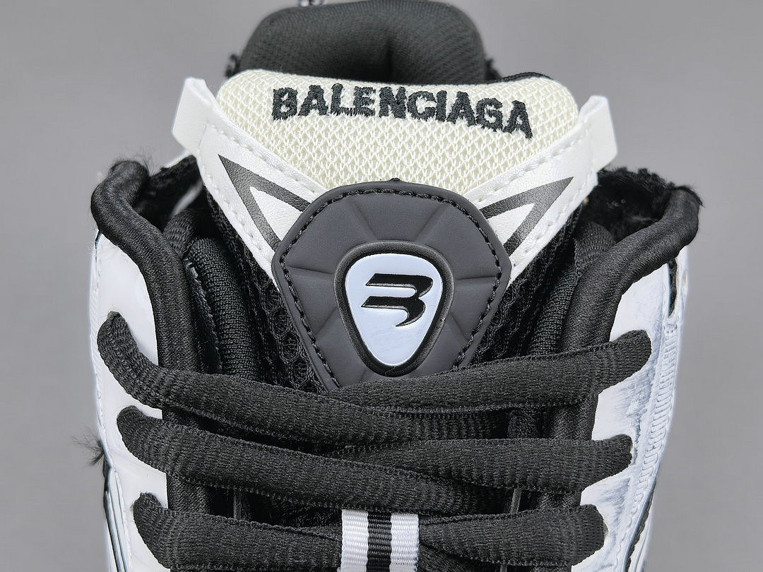 Ba1en*iaga led Runner