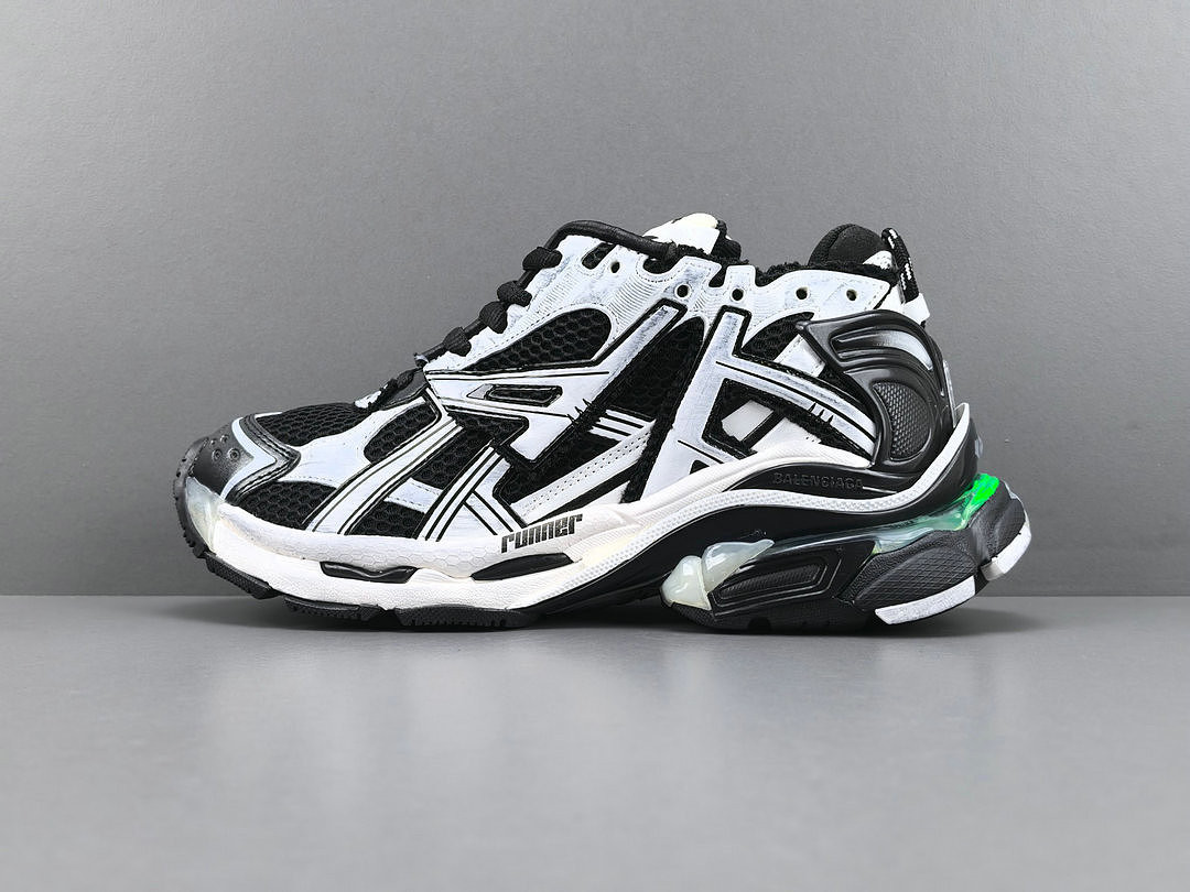 Ba1en*iaga led Runner