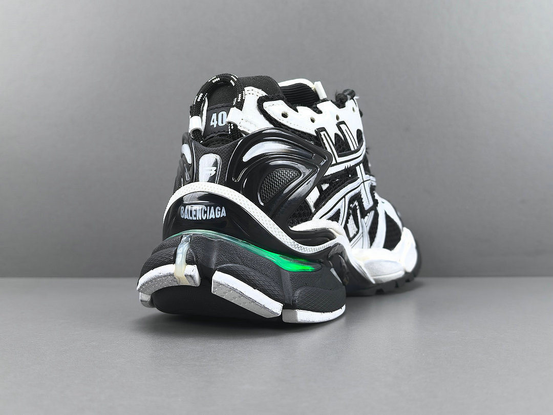 Ba1en*iaga led Runner