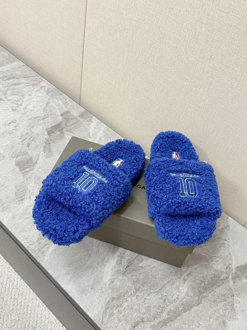 Ba1en*iaga SLIDES